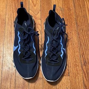 Nike React